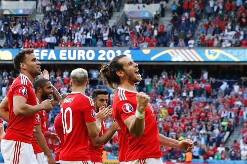 20160625_PD8598 (RM) Gareth Bale & Co. - THOMAS SAMSON / AFP / picturedesk.com