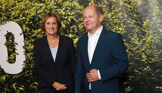 Olaf Scholz Bundeskanzler Frau Britta Ernst