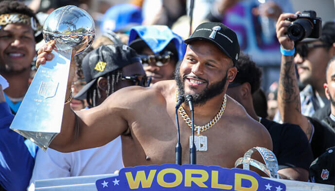 Aaron Donald Vertrag