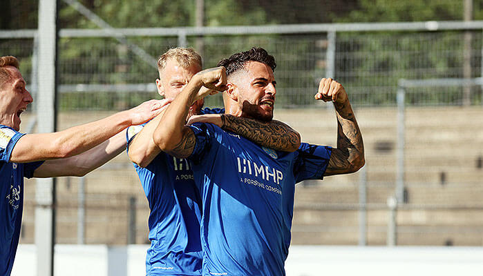 Stuttgarter Kickers gegen Eintracht Frankfurt
