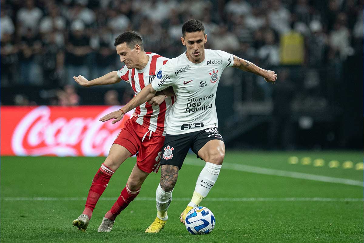 Estudiantes Corinthians Tipp