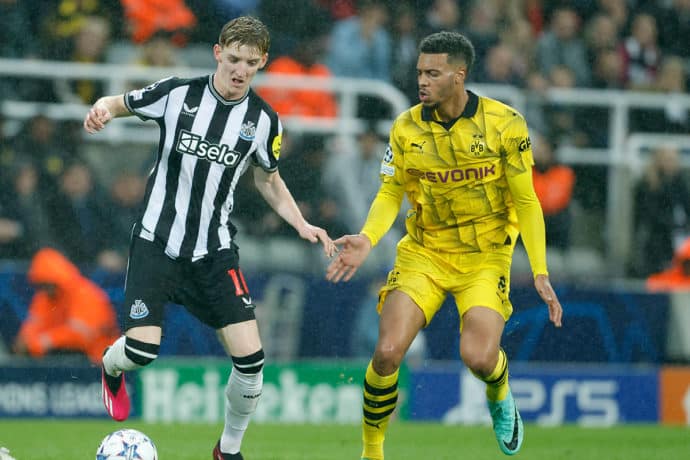 bvb - newcastle übertragung uhrzeit