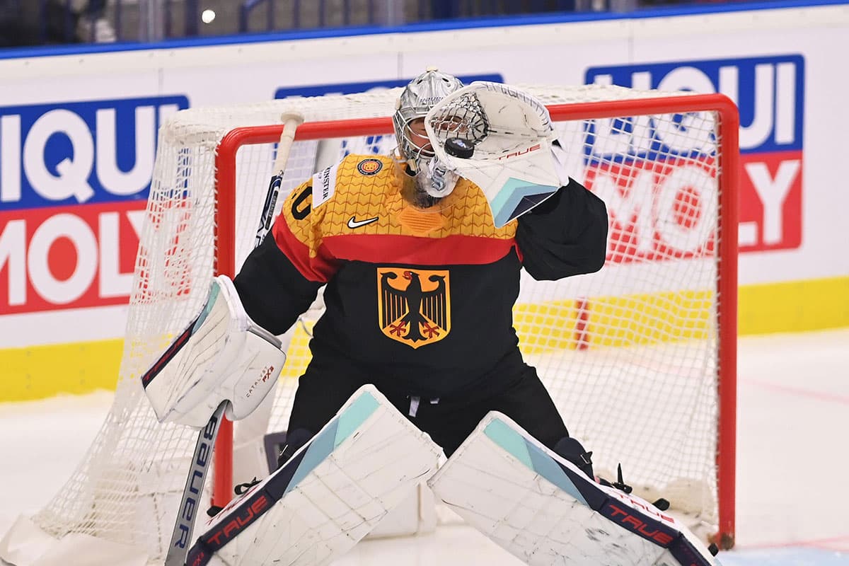 Schweiz Deutschland Tipp Bild zeigt Deutschland-Keeper Philipp Grubauer (© CTK / Alamy Stock Photo)