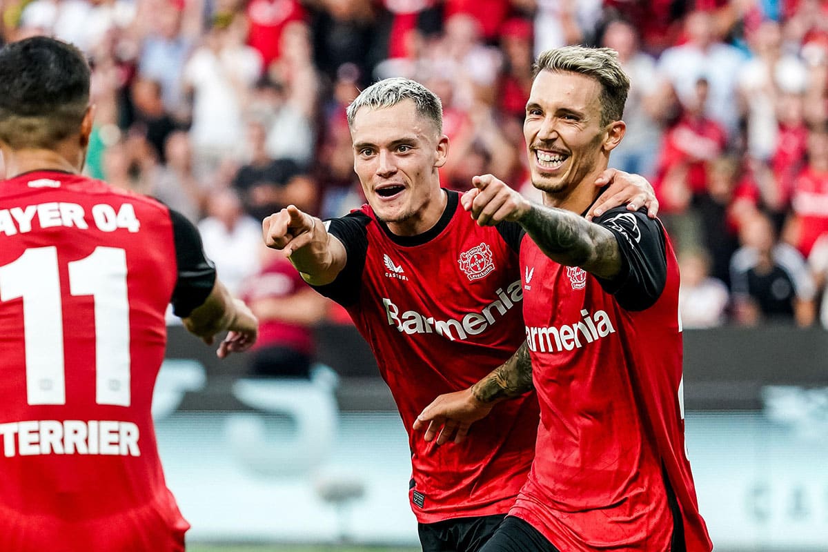Feyenoord Rotterdam Leverkusen Tipp Bild zeigt Martin Terrier und Florian Wirtz © René Nijhuis / Alamy Stock Photo