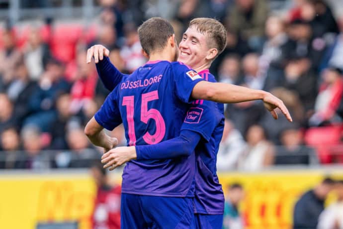 2. Liga heute 11. Spieltag Bild zeigt Jubel von Düsseldorf © dpa picture alliance / Alamy Stock Photo