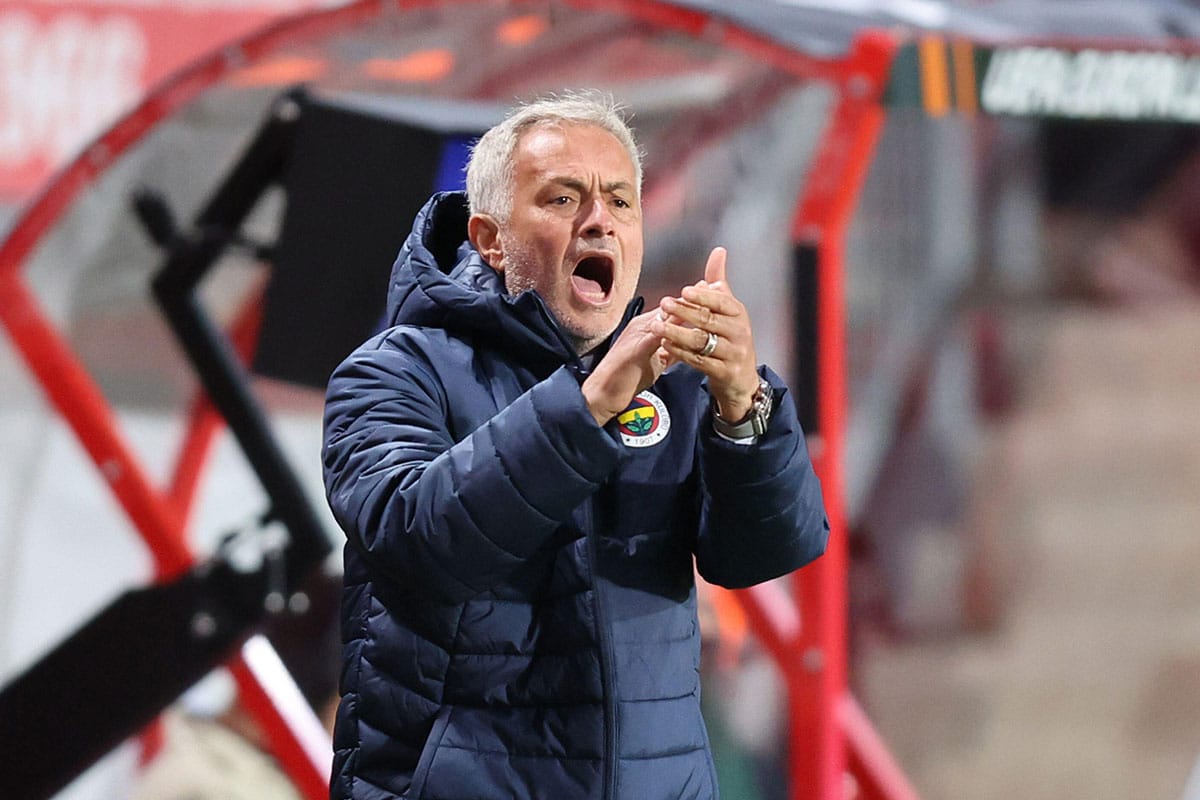 Fenerbahce Sivasspor Bild zeigt Jose Mourinho Tipp © Orange Pics BV / Alamy Stock Photo