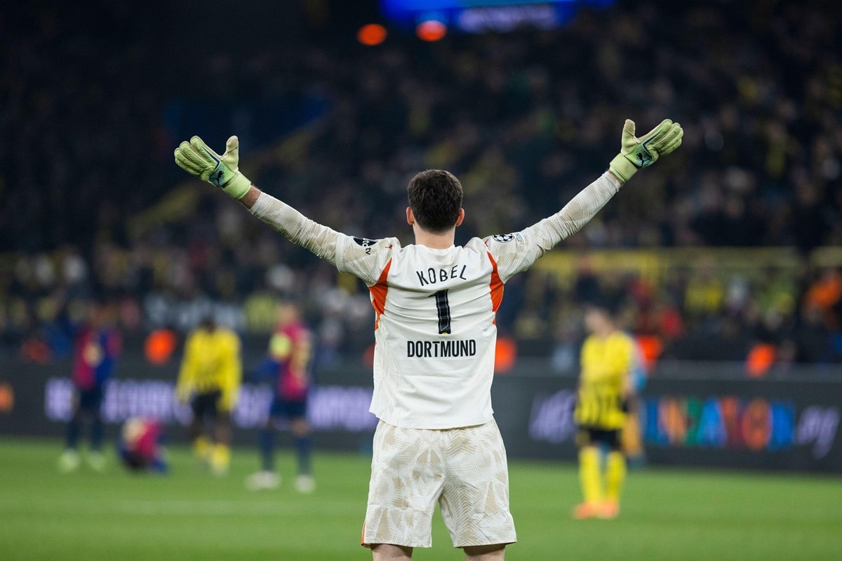 Dortmund Hoffenheim Tipp Bild zeigt Gregor Kobel © Mika Volkmann / Alamy Stock Photo