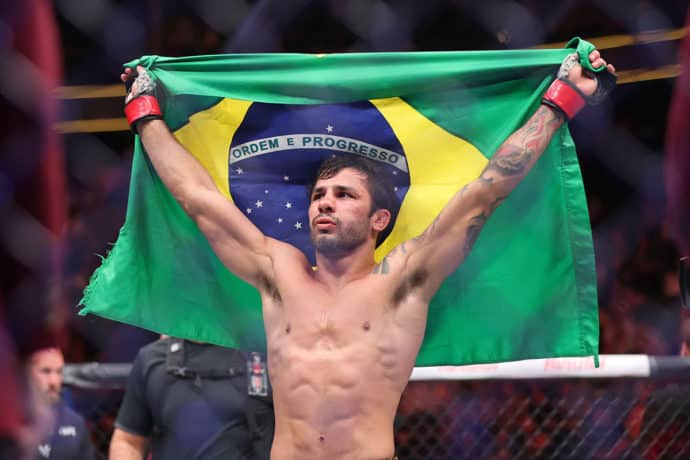 UFC 310 Übertragung Uhrzeit