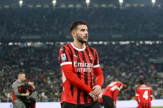 AC Milan Parma Tipp Bild zeigt Theo Hernandez  © Nderim Kaceli / Alamy Stock Photo