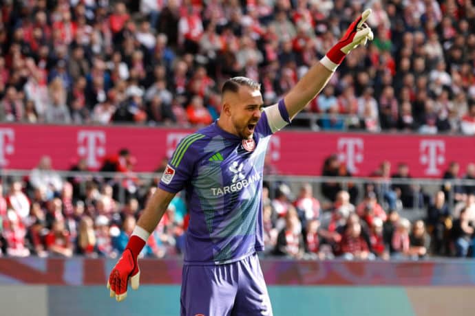 Düsseldorf Greuther Fürth Tipp Bild zeigt Florian Kastenmeier © norbert schmidt / Alamy Stock Photo