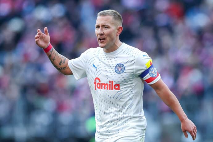Kiel Bochum Tipp Bild zeigt Lewis Holtby © ddp media GmbH / Alamy Stock Photo
