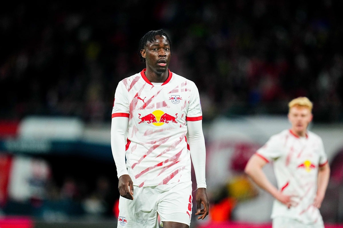 Gladbach RB Leipzig Tipp Bild zeigt El Chadaille Bitshiabu © Sipa US / Alamy Stock Photo