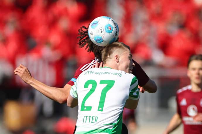Fürth Schalke Tipp Bild zeigt Luca Itter © dpa picture alliance / Alamy Stock Photo