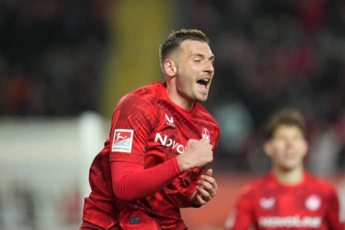 2. Liga heute 29. Spieltag Bild zeigt Luca Sirch vom FCK © dpa picture alliance / Alamy Stock Photo
