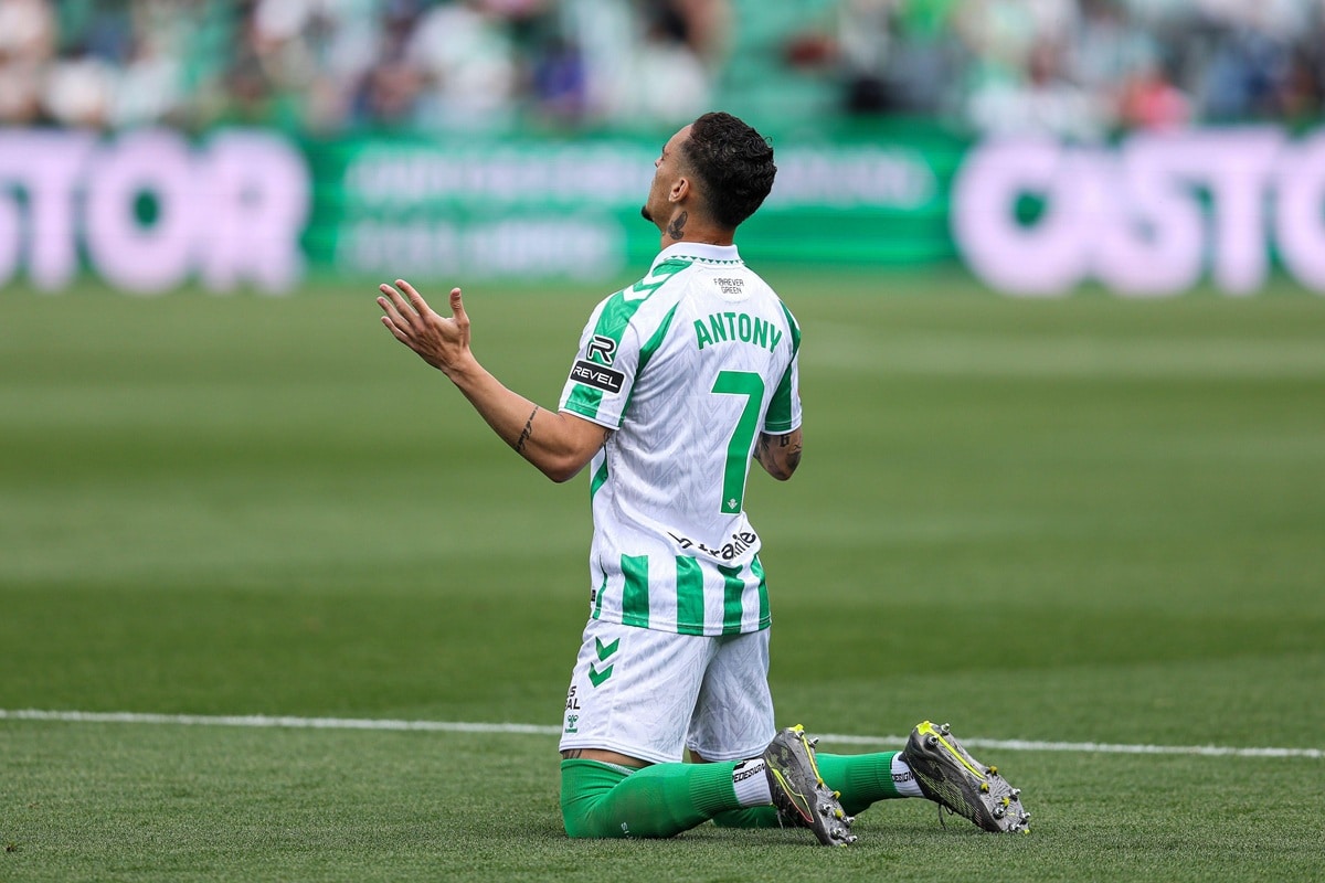 Jagiellonia Betis Sevilla Tipp Bild zeigt Antony © PRESSINPHOTO SPORTS AGENCY / Alamy Stock Photo