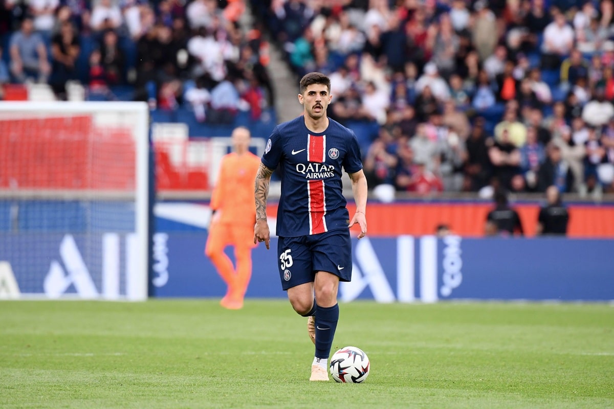 Nantes PSG Tipp Bild zeigt Lucas Beraldo© Icon Sport / Alamy Stock Photo