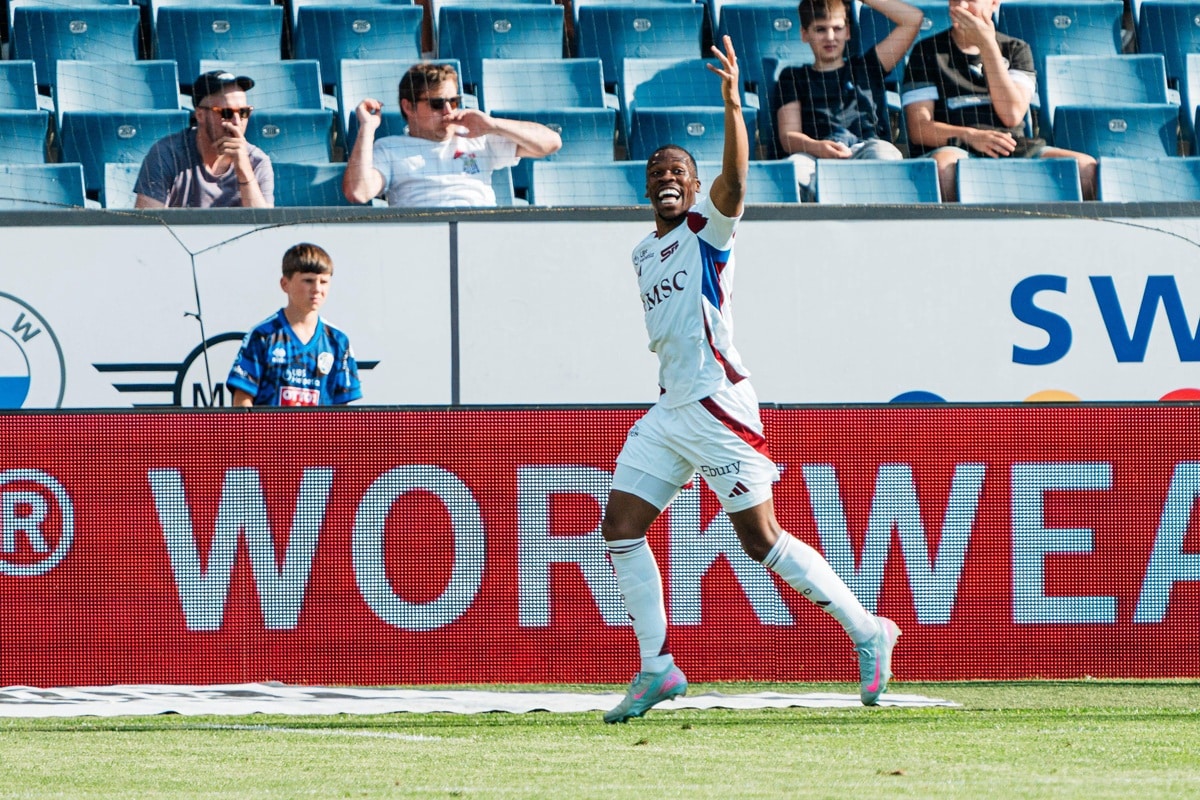 Servette Genf Lausanne Tipp Bild zeigt Dereck Kutesa © SPP Sport Press Photo. / Alamy Stock Photo