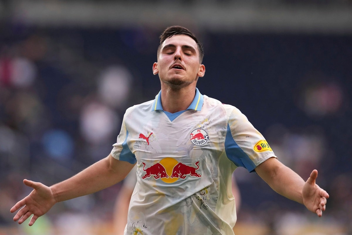 Red Bull Salzburg Al-Hilal Tipp Bild zeigt Oscar Gloukh © Associated Press / Alamy Stock Photo