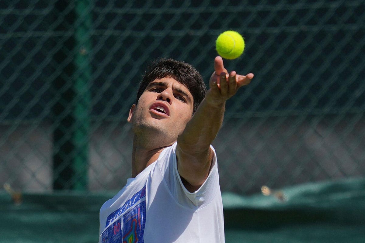 Wimbledon Tipps heute 30.06. Bild zeigt Carlos Alcaraz (© Associated Press / Alamy Stock Photo)