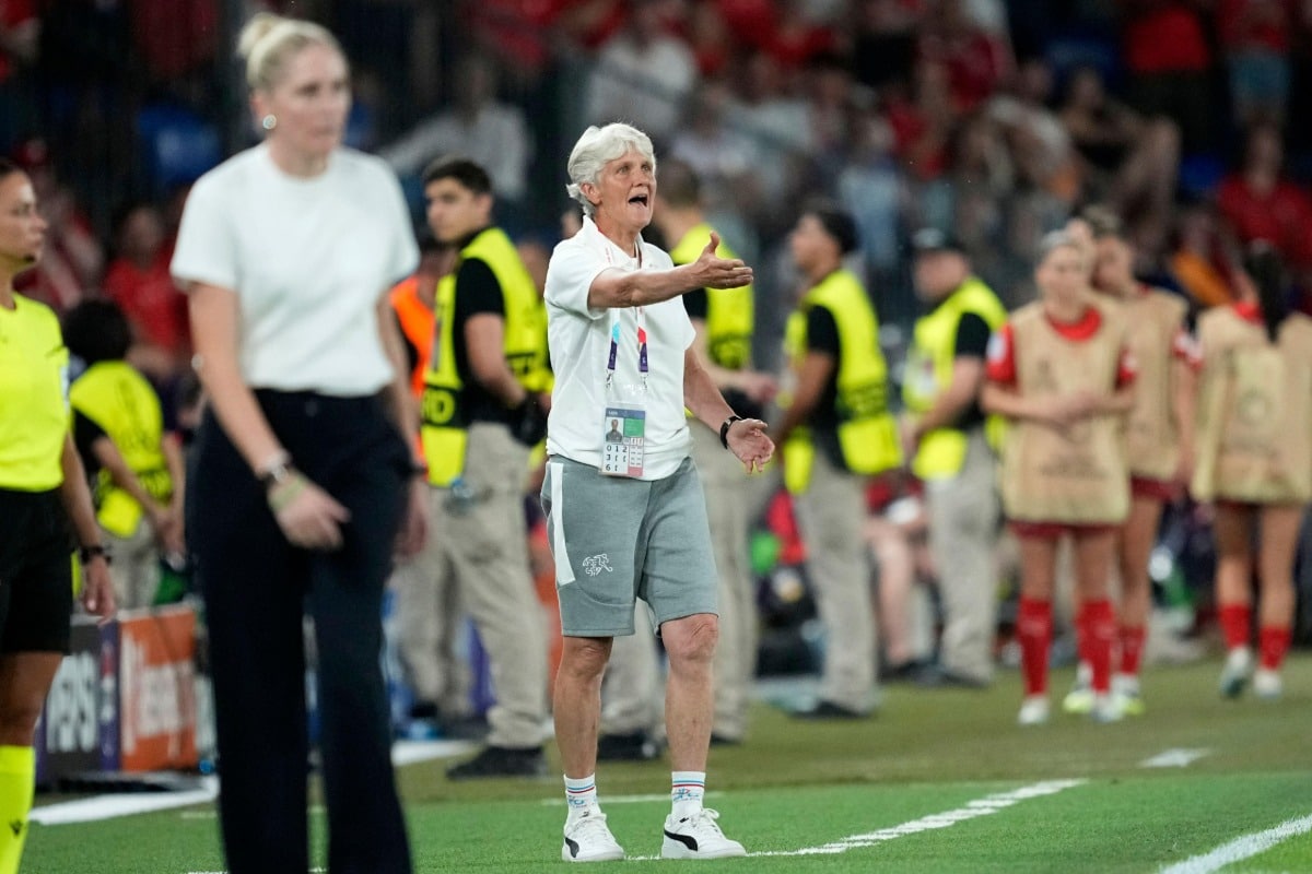 Schweiz Island Tipp Bild zeigt Pia Sundhage © Associated Press / Alamy Stock Photo