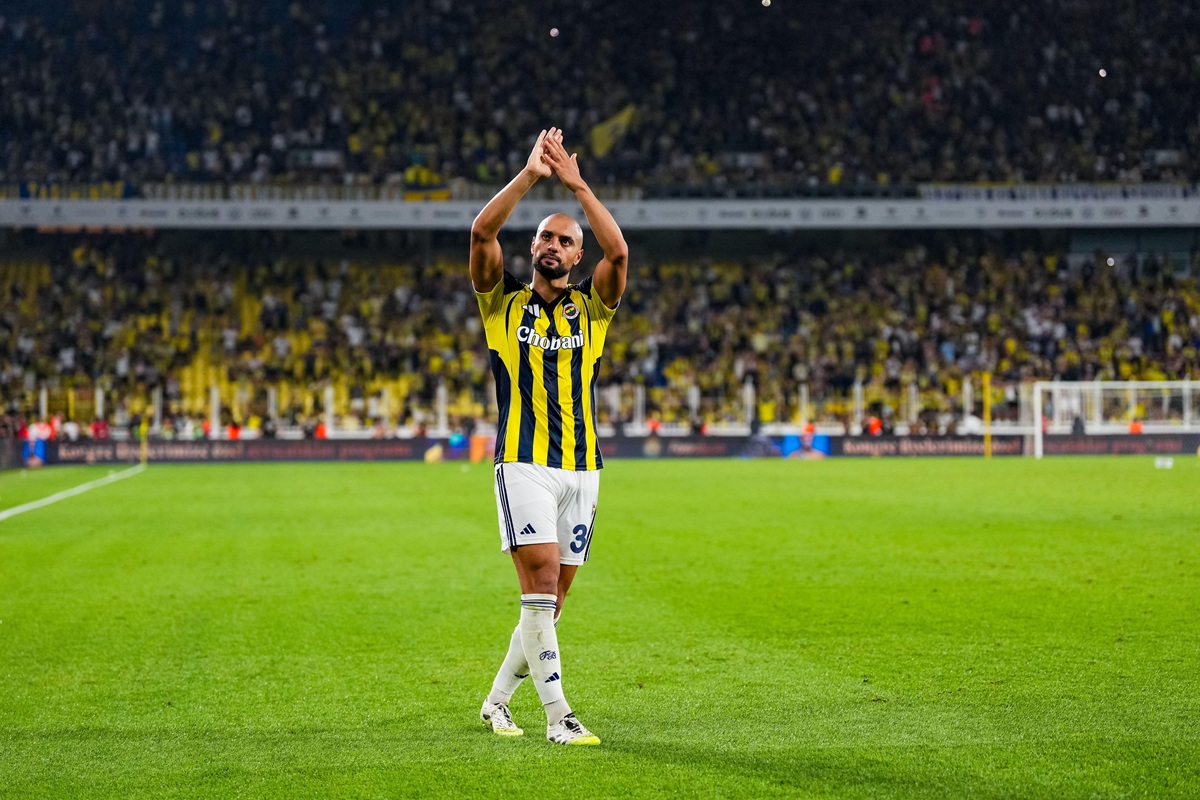 Fenerbahce Benfica Tipp Bild zeigt Sofyan Amrabat © box to box pictures / Alamy Stock Photo