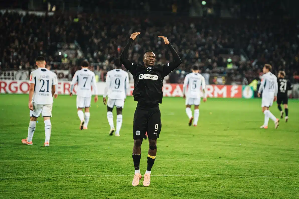 Abdoulie Ceesay / St. Pauli Gladbach Prognose (© BEAUTIFUL SPORTS Pressefotoagentur / Alamy Live News) St. Pauli Gladbach Tipp