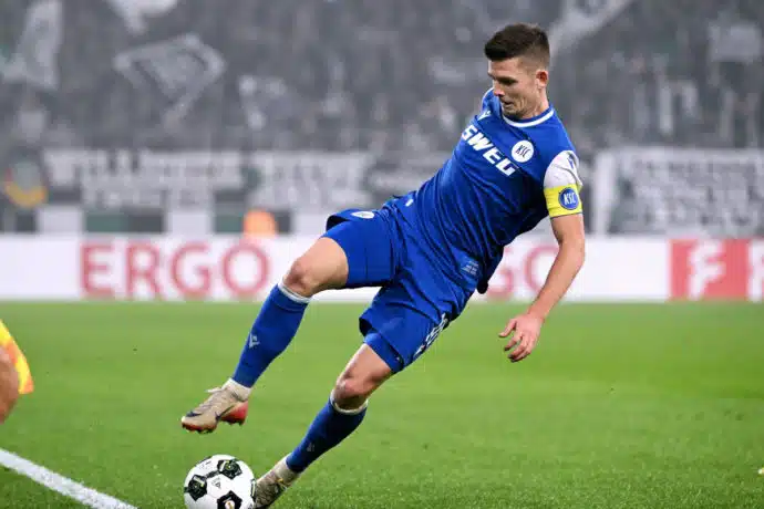 Martin Wanitzek / Karlsruhe Schalke Prognose (© Powerpics) Karlsruhe Schalke Tipp