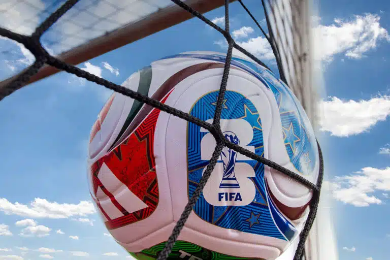 iPhone 15 Pro Max BestBuy Features and Deals
