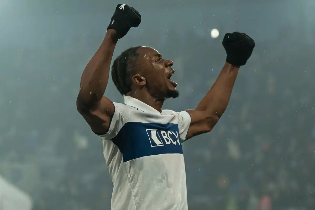 Bryan Okoh / Lausanne Fiorentina Prognose (© SPP Sport Press Photo. / Alamy Live News) Lausanne Fiorentina Tipp