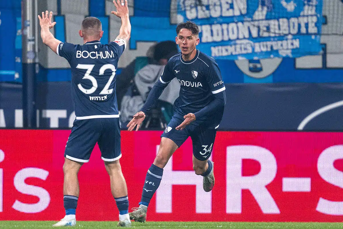 Cajetan Lenz VfL Bochum / Gianluca di Marzio Interview (© dpa picture alliance / Alamy Live News) Cajetan Lenz VfL Bochum / Gianluca di Marzio Interview