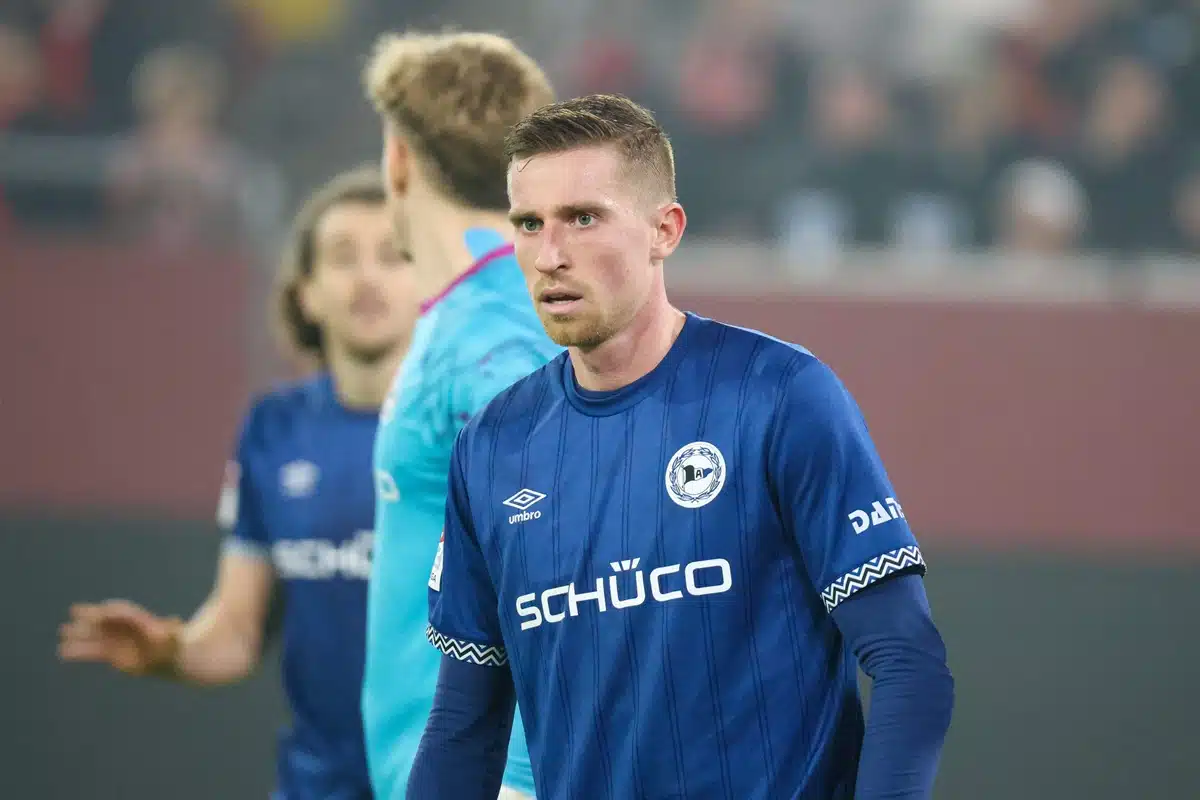 Arne Sicker / Bielefeld Braunschweig Prognose (© dpa picture alliance archive / Alamy Stock Photo) Bielefeld Braunschweig Tipp