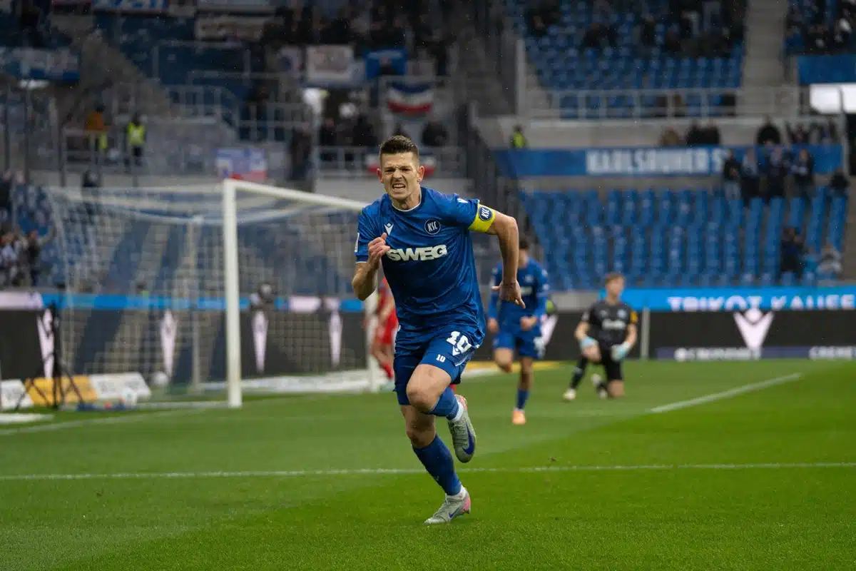 Marvin Wanitzek / Karlsruhe Dresden Prognose (© dpa picture alliance / Alamy Stock Photo) Karlsruhe Dresden Tipp