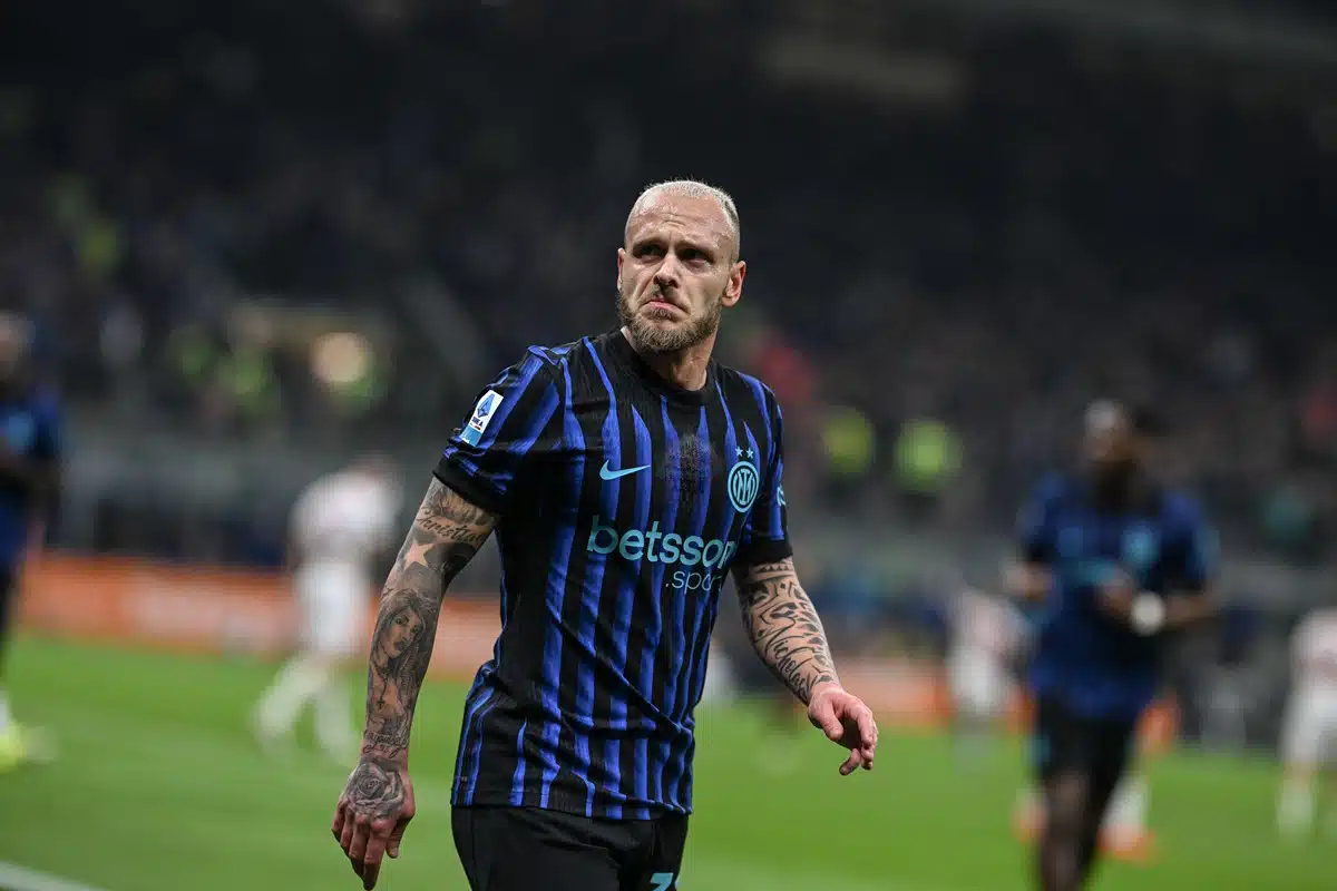 Federico Dimarco / Como Inter Mailand Prognose (© Tiziano Ballabio / Alamy Stock Photo) Como Inter Mailand Tipp