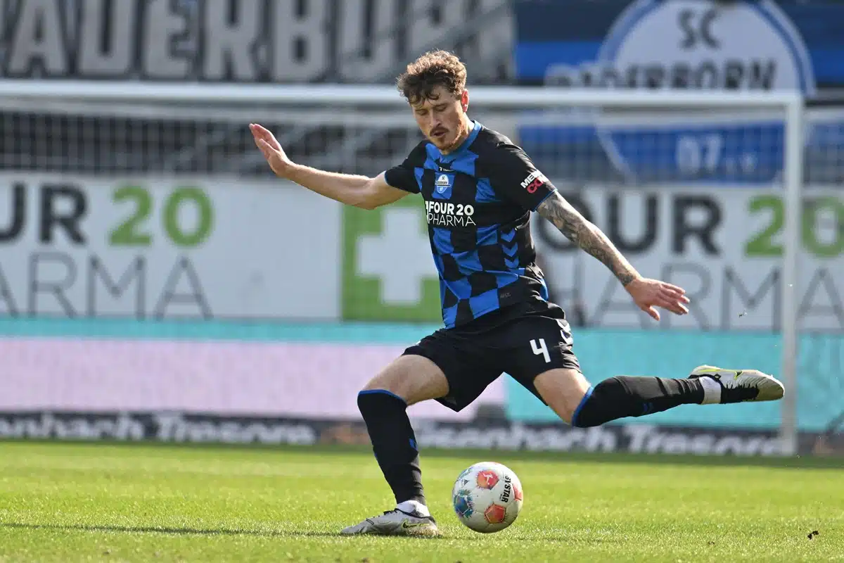 Calvin Brackelmann / Bielefeld Paderborn Prognose (© dpa picture alliance / Alamy Live News) Bielefeld Paderborn Tipp