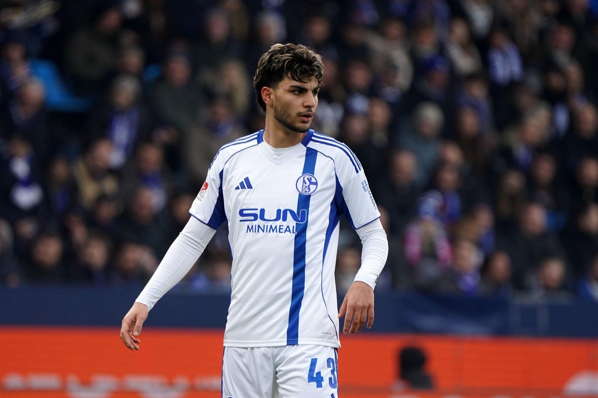 Mertcan Ayhan / Schalke Karlsruhe Prognose (© dpa picture alliance / Alamy Stock Photo) Schalke Karlsruhe Tipp