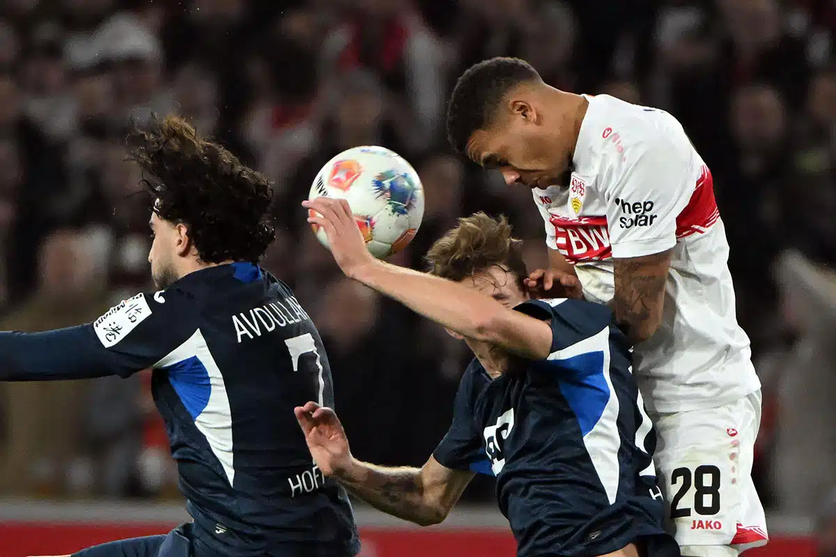 Bild zeigt Dreikampf / Hoffenheim VfB Stuttgart Prognose (© dpa/Alamy Live News) Hoffenheim VfB Stuttgart Tipp