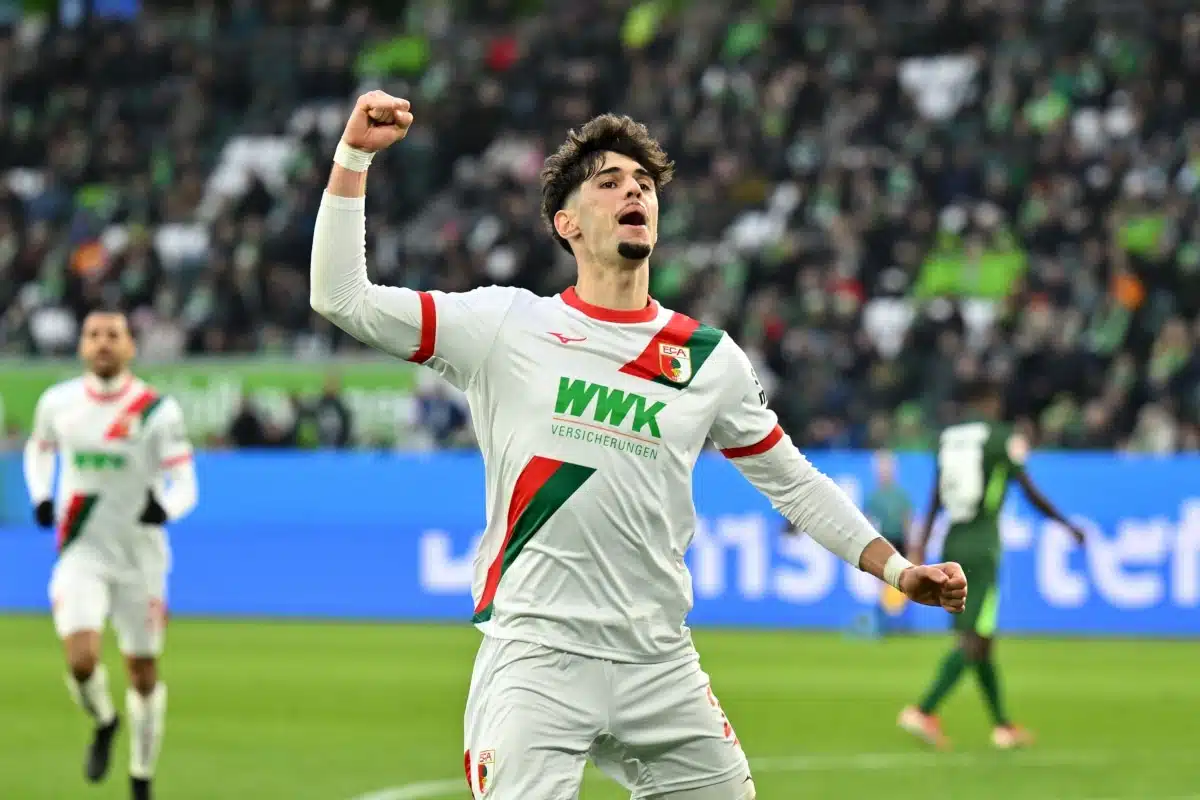 Bild zeigt Rodrigo Ribeiro / Augsburg Gladbach Prognose (© Swen Pförtner / dpa via AP) Augsburg Gladbach Tipp