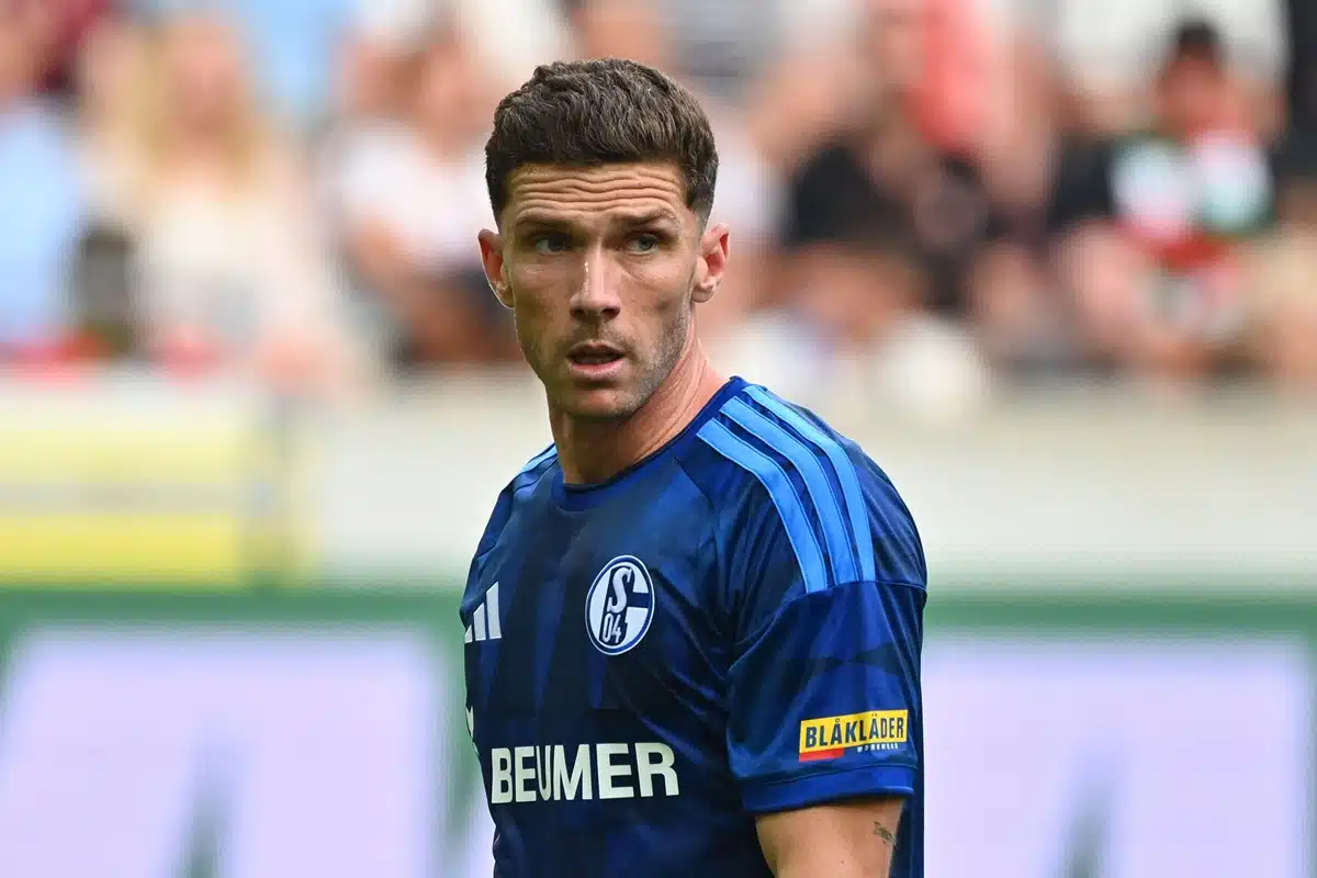 Robin Gosens / Schalke Bayern Prognose (© dpa picture alliance / Alamy Stock Photo) Schalke Bayern Tipp