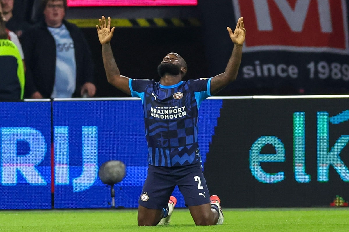 Lutsharel Geertruida / PSV Eindhoven Schachtjor Donezk Prognose (© DeFodi Images / Alamy Stock Photo) PSV Eindhoven Schachtjor Donezk Tipp